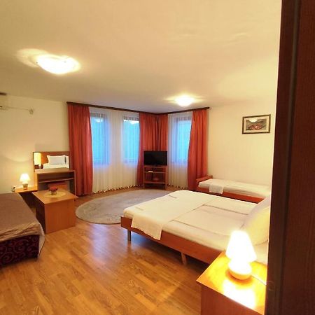 Apartments Sole Mio Мостар Екстериор снимка